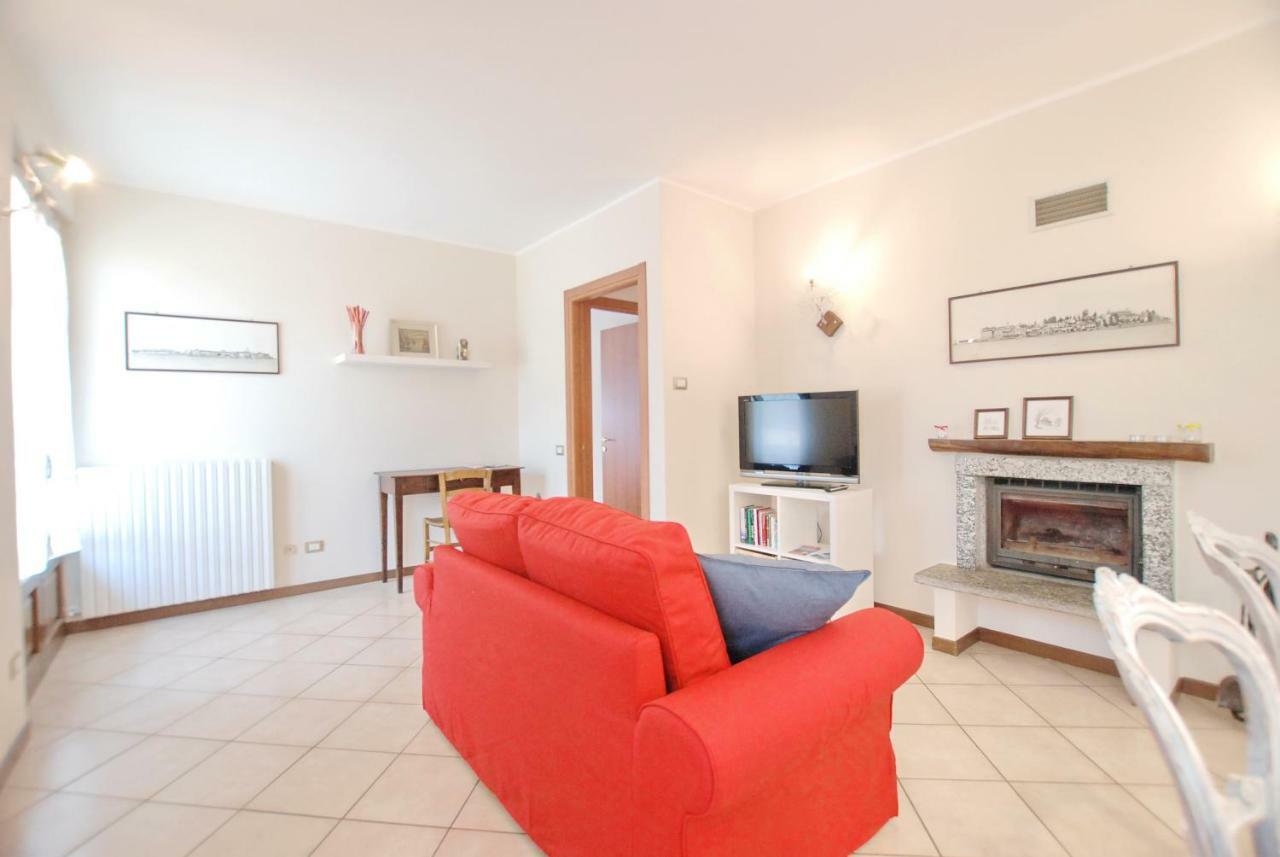 La Casa Dei Sogni Apartment สเตรซา ภายนอก รูปภาพ